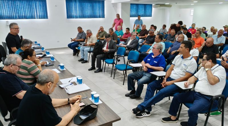 Reunião da FEQUIMFAR define desafios e prioridades para 2026